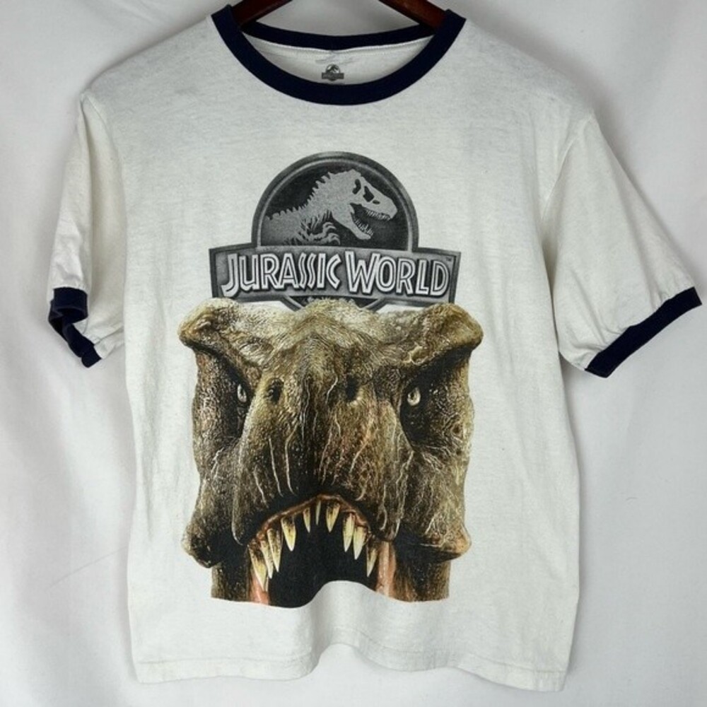 Jurassic World Dinosaur T-Shirt‎